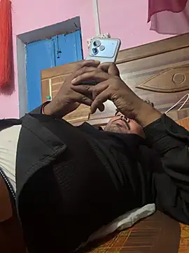 Snapshot of pussylicker9927 chatting on 24, 4, 2026 pussylicker9927 online show from 24, 4, 2026