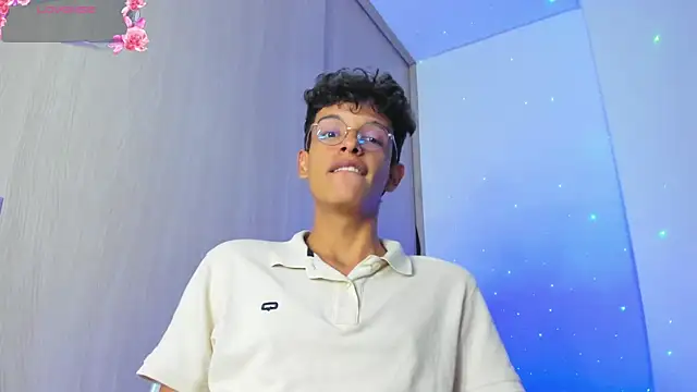 Maxfrost1 online show from 7, 4, 2026