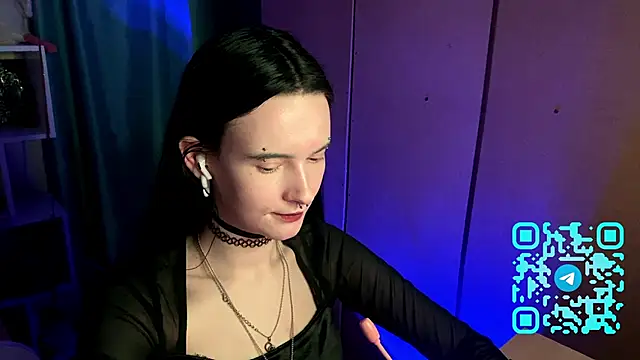 MabelDefina online show from 26, 3, 2026