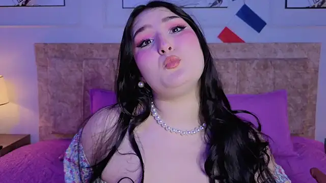 Snapshot of zoe_moon__ chatting on 5, 7, 2026 zoe moon online show from 5, 7, 2026