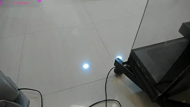 Mia Bailey  online show from 17, 4, 2026