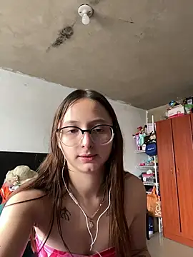 Snapshot of Aria__Rousse03 chatting on 24, 2, 2026 Aria Rousse03 online show from 24, 2, 2026