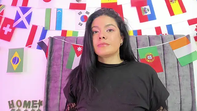 Snapshot of Evelin__thompsson chatting on 30, 6, 2026 Evelin thompsson online show from 30, 6, 2026