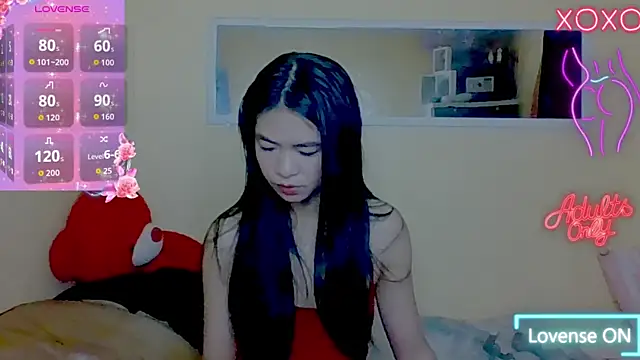 Snapshot of Luna_Moonfang chatting on 25, 6, 2026 Luna Moonfang online show from 25, 6, 2026