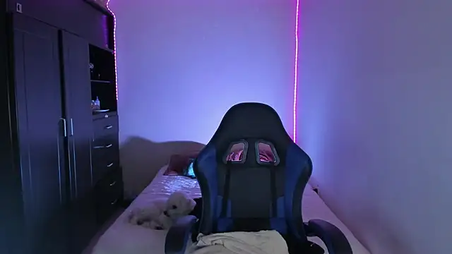 saradiazxxx online show from 12, 4, 2026