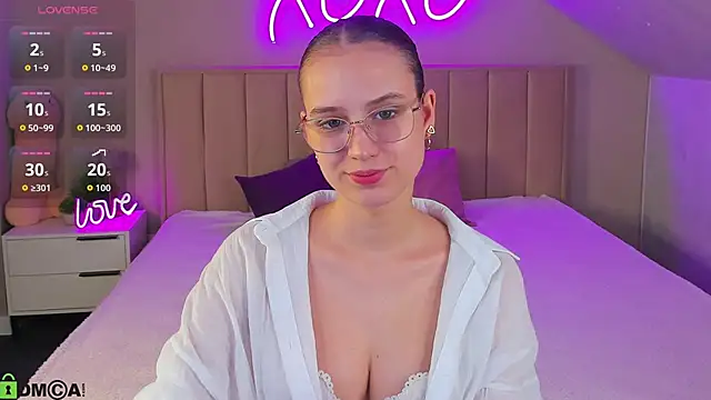 Snapshot of Miaa_Hill chatting on 15, 6, 2026 Miaa Hill online show from 15, 6, 2026