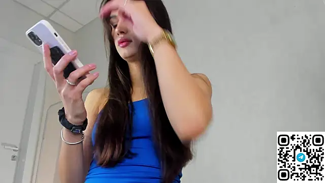 Adele Lanea online show from 8, 4, 2026