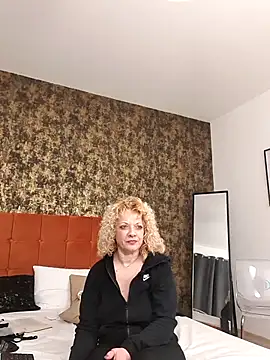 LaireeFelini online show from 27, 2, 2026