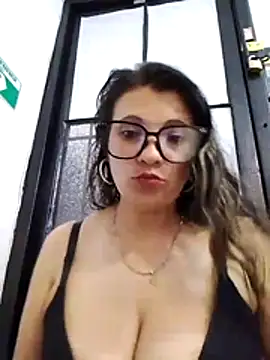 SKARLET KOVA online show from 12, 4, 2026