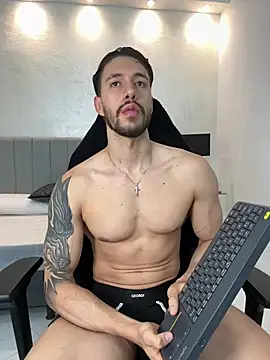 Snapshot of evans_campbell1 chatting on 1, 7, 2026 evans campbell1 online show from 1, 7, 2026