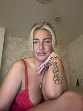 Gypsyrose x1 online show from 24, 2, 2026