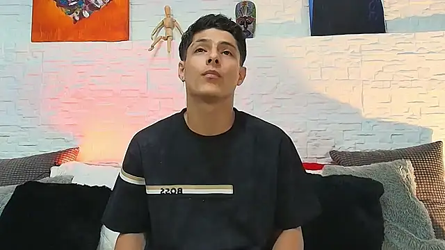 Snapshot of Eliassalvatore_ chatting on 20, 5, 2026 Eliassalvatore online show from 20, 5, 2026