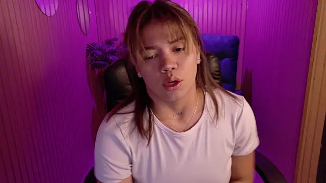 Alessia Monroe  online show from 6, 4, 2026