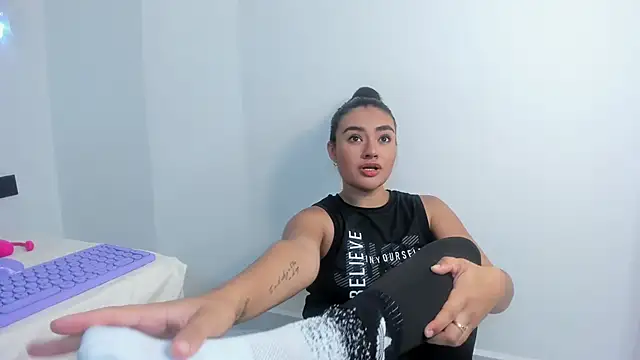 MiaFox mml online show from 4, 3, 2026