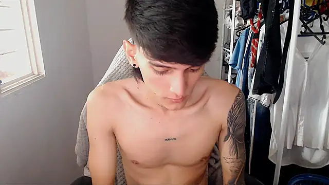 Snapshot of BOY-767 chatting on 18, 2, 2026 BOY-767 online show from 18, 2, 2026