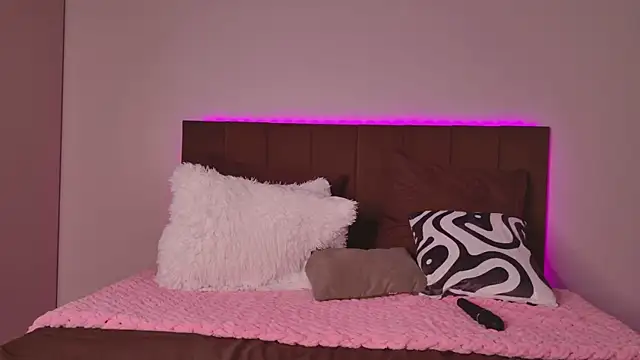 Born to Blow  online show from 3, 3, 2026