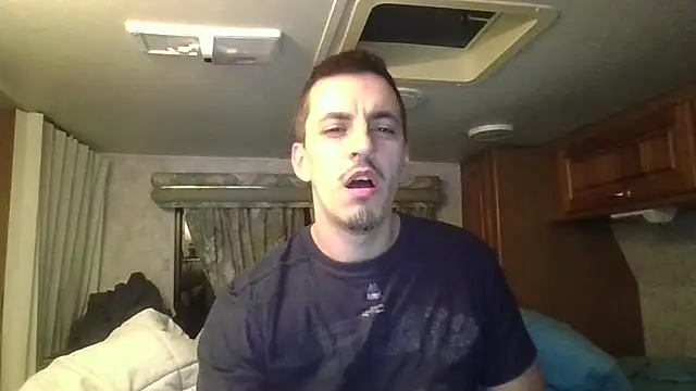 Snapshot of luverrboyy chatting on 25, 6, 2026 luverrboyy online show from 25, 6, 2026