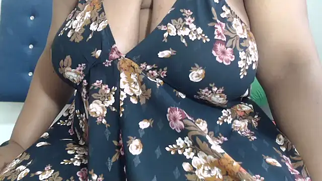 CurvyAssXX21 online show from 2, 6, 2026