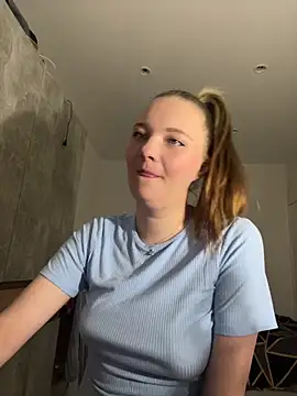 DistrictGirl online show from 30, 3, 2026