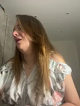 DistrictGirl online show from 1, 4, 2026