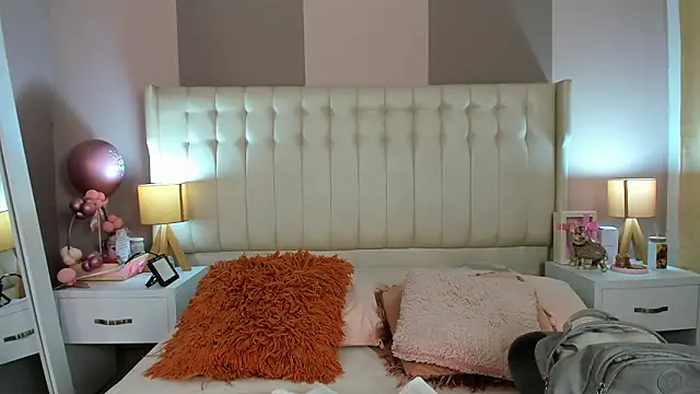 Snapshot of Reachel_Smith chatting on 26, 2, 2026 Reachel Smith online show from 26, 2, 2026