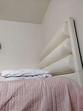 Snapshot of kimvega_ chatting on 28, 3, 2026 kimvega online show from 28, 3, 2026