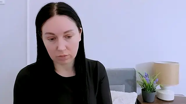 MiaFair online show from 7, 4, 2026