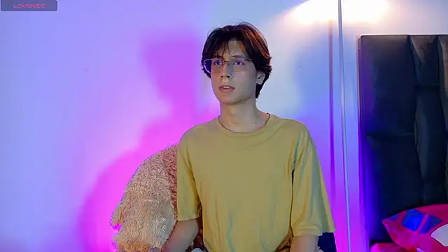 lui x dust online show from 13, 4, 2026