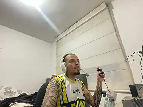 Maximo Garcia17 online show from 3, 3, 2026