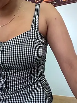 Snapshot of DulceCaroX chatting on 19, 5, 2026 DulceCaroX online show from 19, 5, 2026