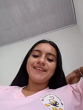 Snapshot of DulceCaroX chatting on 8, 6, 2026 DulceCaroX online show from 8, 6, 2026