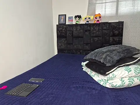 NewYoungHot online show from 23, 3, 2026