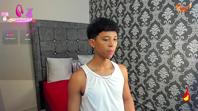 Snapshot of Little_Twink19x chatting on 2, 7, 2026 Little Twink19x online show from 2, 7, 2026