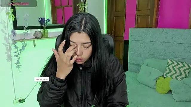 Aysha winxs online show from 14, 4, 2026