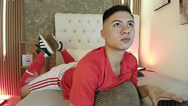 Stiven Zarek online show from 29, 3, 2026