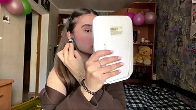 Snapshot of poly_princess chatting on 2, 3, 2026 poly princess online show from 2, 3, 2026