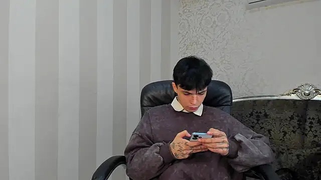 Snapshot of ClarkBev chatting on 22, 2, 2026 ClarkBev online show from 22, 2, 2026