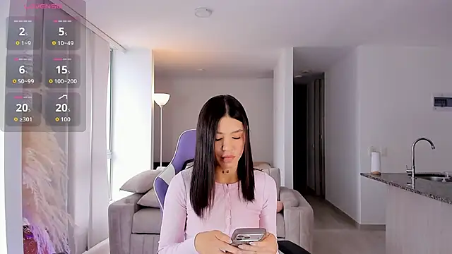 sofiawiliams online show from 15, 4, 2026