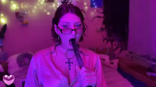 Snapshot of VelvetLiquorrr chatting on 25, 2, 2026 VelvetLiquorrr online show from 25, 2, 2026