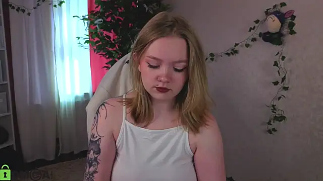 Snapshot of Margo_Ring chatting on 23, 4, 2026 Margo Ring online show from 23, 4, 2026