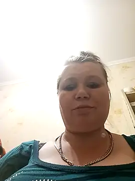 KiraStanton online show from 6, 3, 2026