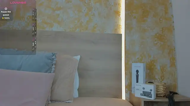 Snapshot of julietta_pink chatting on 19, 7, 2026 julietta pink online show from 19, 7, 2026