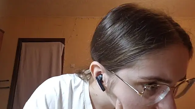 Katelemon online show from 13, 7, 2026