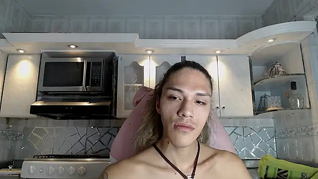 CrisOzzz online show from 10, 3, 2026