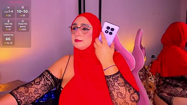 HijabiMilff online show from 31, 3, 2026