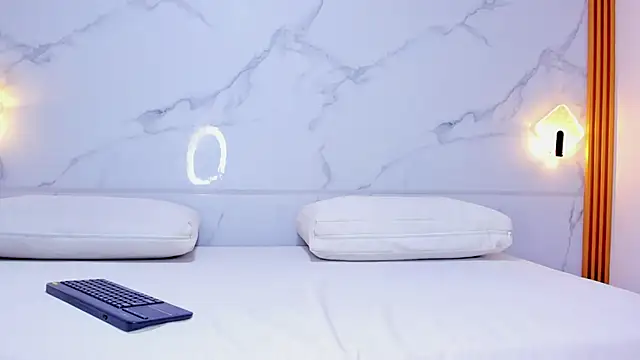 Snapshot of melanie_harl chatting on 21, 2, 2026 melanie harl online show from 21, 2, 2026