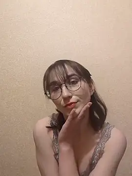 Snapshot of Ella17582 chatting on 26, 2, 2026 Ella17582 online show from 26, 2, 2026