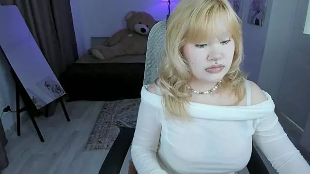 Snapshot of OpalNova chatting on 14, 7, 2026 OpalNova online show from 14, 7, 2026