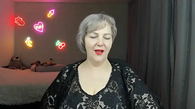 Mary-Leee online show from 16, 4, 2026