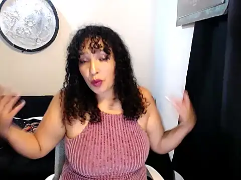 Snapshot of Nerea_Boolsara8 chatting on 6, 5, 2026 Nerea Boolsara8 online show from 6, 5, 2026